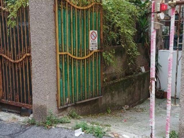 Box in vendita a Medio Ponente, Serra Riccò