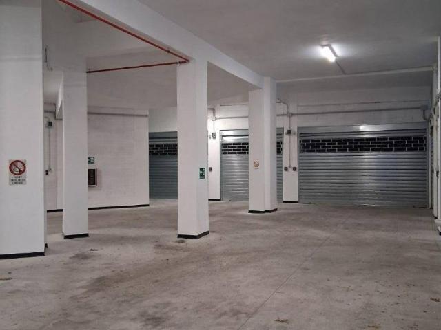 Box in affitto a Medio Levante, Serra Riccò
