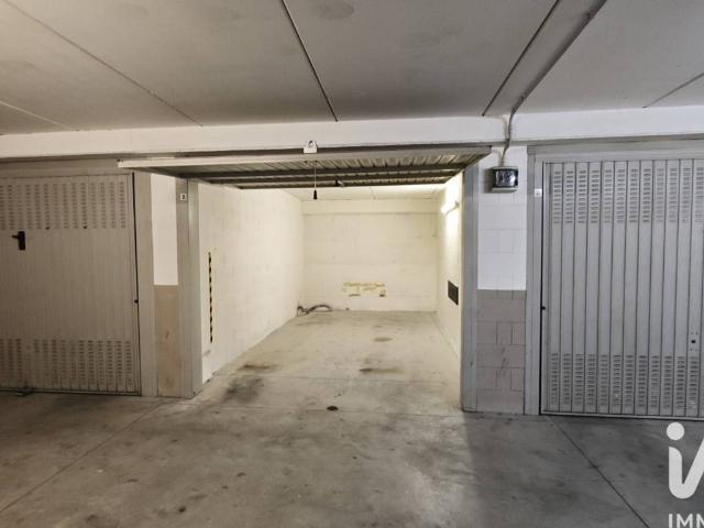 Box in vendita a Ponente, Serra Riccò