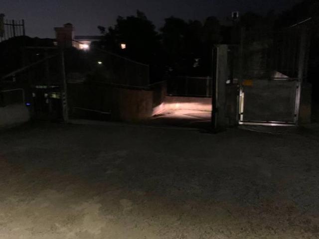 Box in vendita a Medio Ponente, Serra Riccò