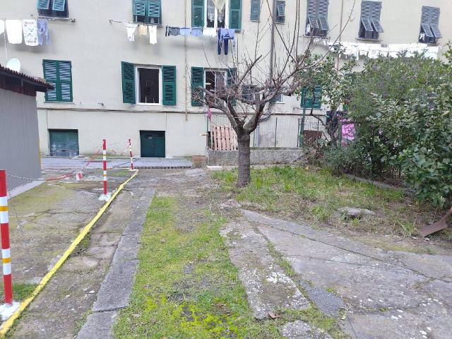 Box in vendita a Staglieno, Genova