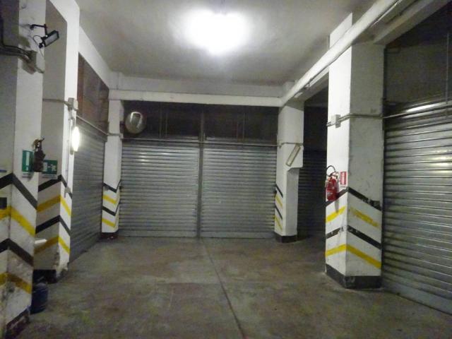 Box in vendita a Centro Ovest, Serra Riccò