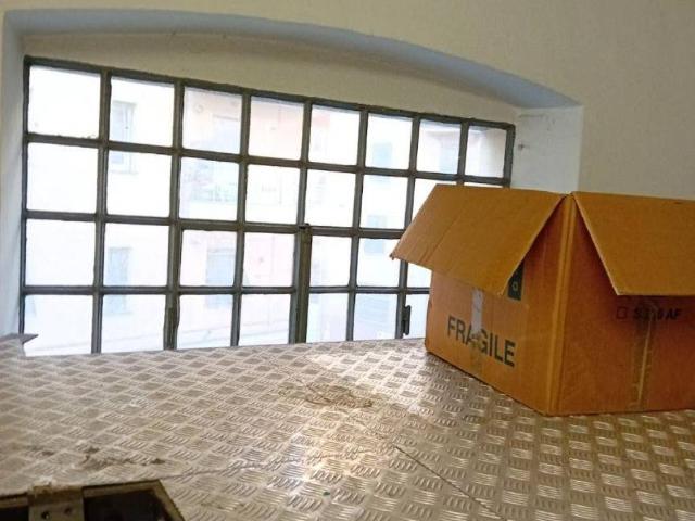 Box in vendita a Val Polcevera, Serra Riccò