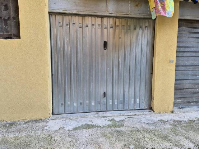 Box in vendita a Media Val Bisagno, Serra Riccò
