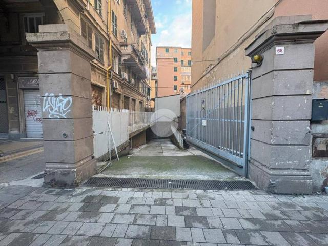 Box in vendita a Centro Ovest, Serra Riccò
