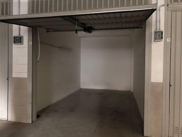 Box in vendita a Ponente, Serra Riccò