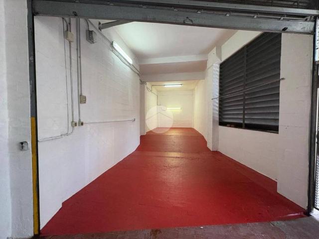 Box in vendita a Levante, Serra Riccò