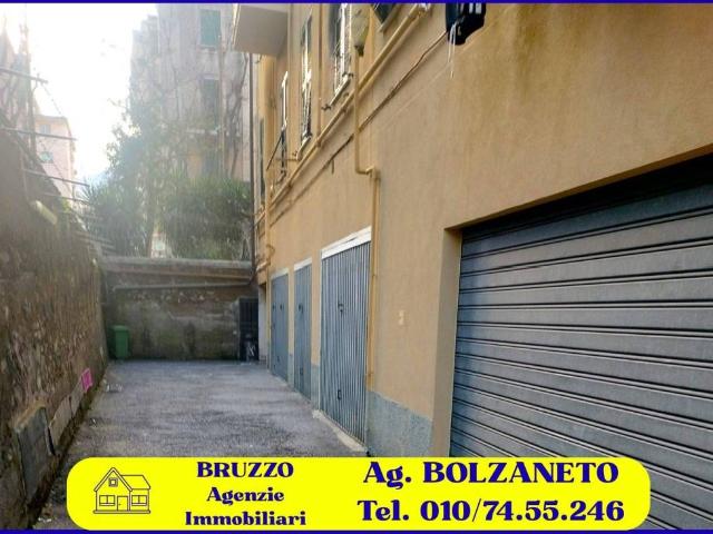 Box in vendita a Val Polcevera, Serra Riccò