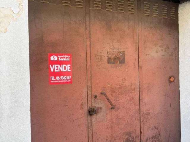 Box in vendita a Ville di Nemi, Roma Capitale