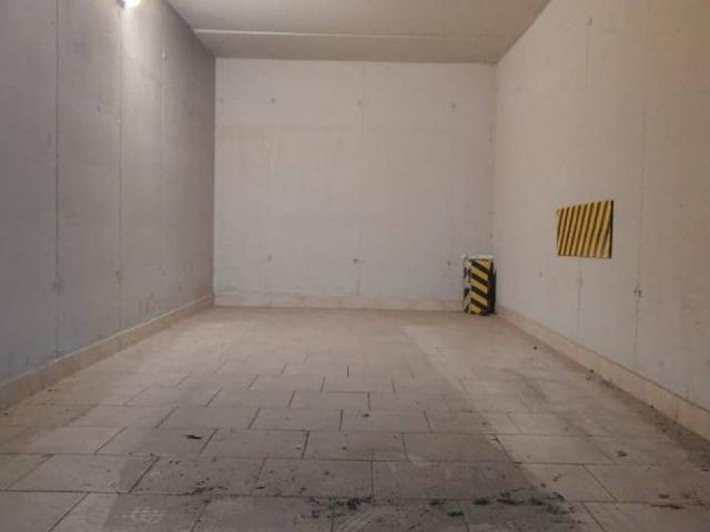 Box in vendita a Gessate, Lombardia