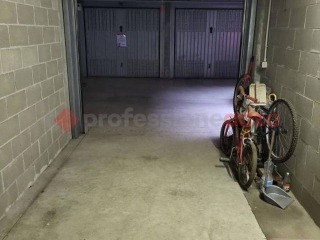Box in vendita a Gessate, Lombardia