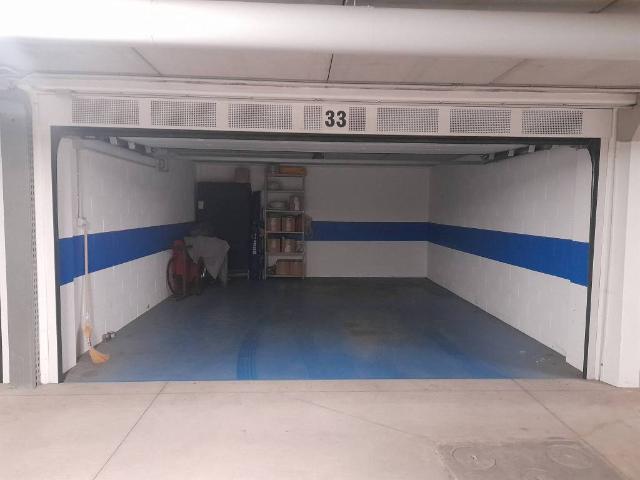 Box in vendita a Gessate, Lombardia