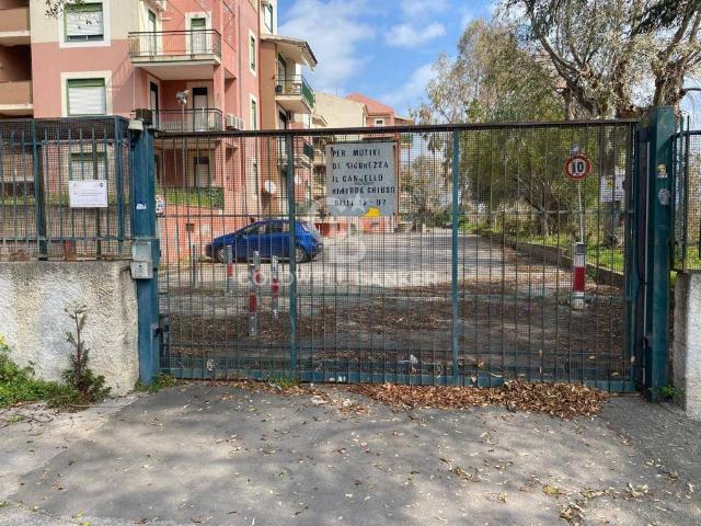 Box in vendita a Giardini Naxos, Sicilia