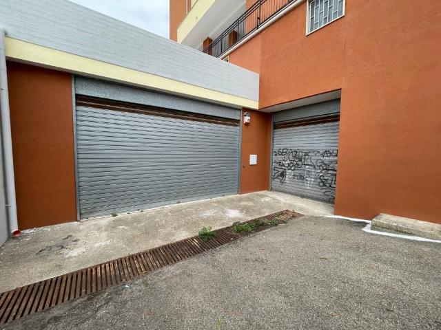 Box in vendita a Puglia, Taranto
