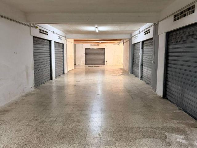 Box in vendita a Puglia, Bari