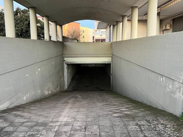 Box in vendita a Puglia, Bari