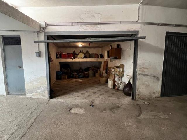 Box in vendita a Puglia, Bari