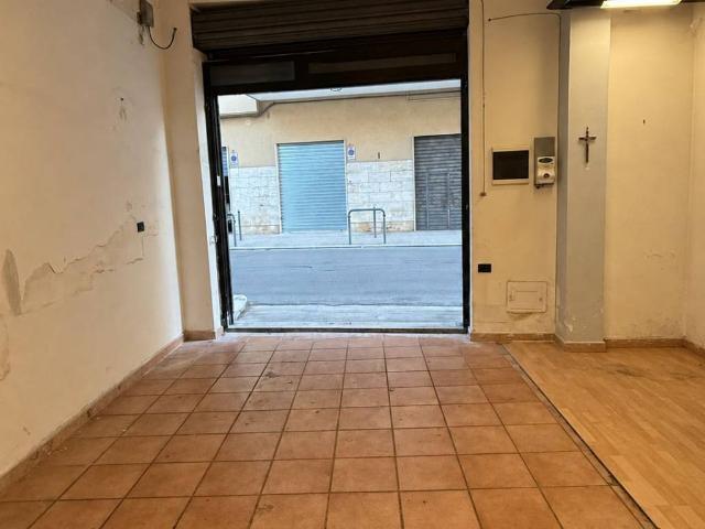 Box in vendita a Puglia, Bari