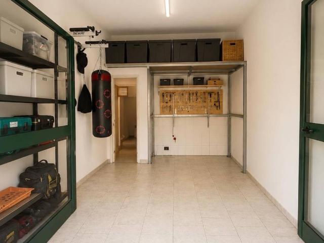 Box in vendita a Puglia, Bari