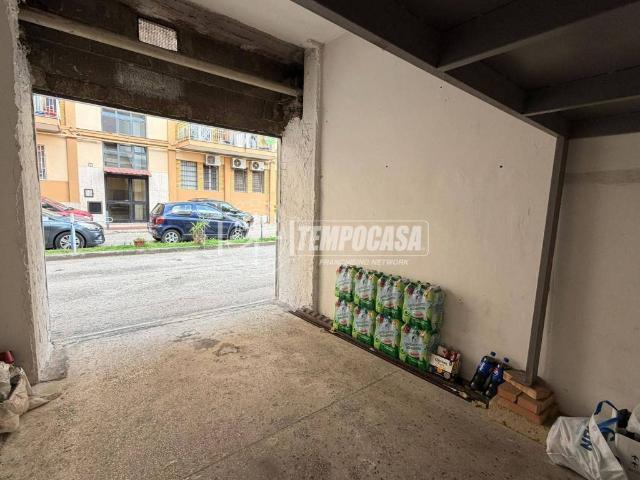 Box in vendita a Giugliano In Campania, Campania