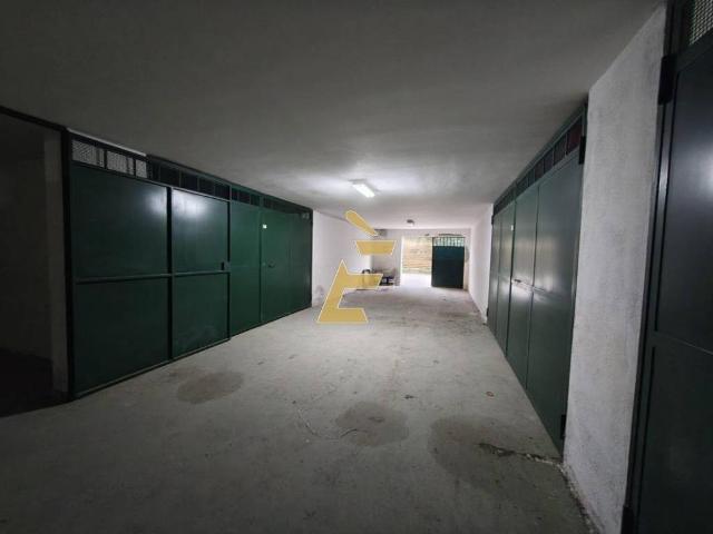 Box in vendita a Giugliano In Campania, Campania