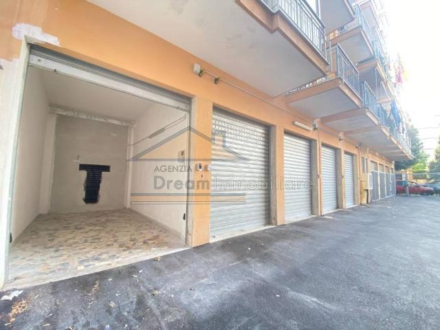 Box in vendita a Giugliano In Campania, Campania