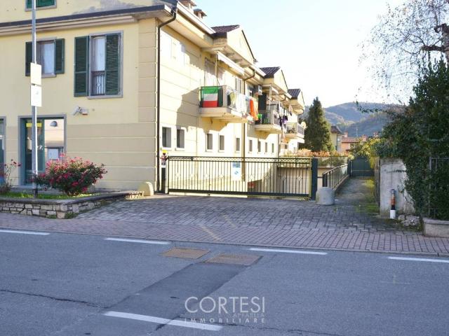 Box in vendita a Gorlago, Lombardia