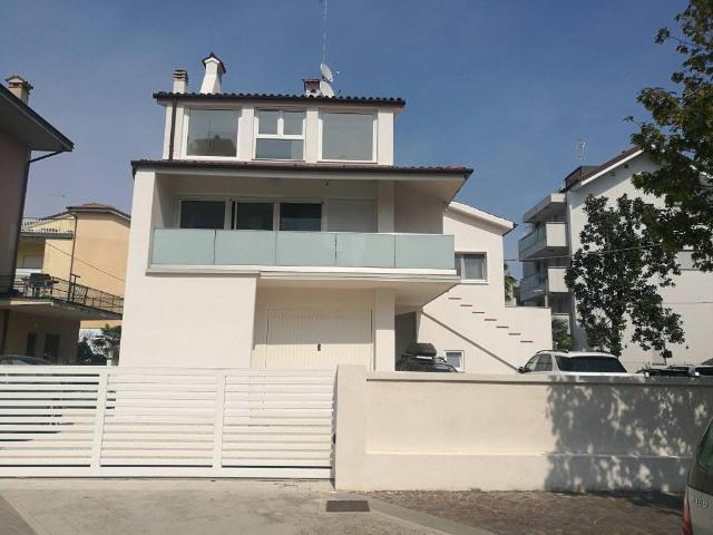 Box in vendita a Grado, Friuli-Venezia Giulia