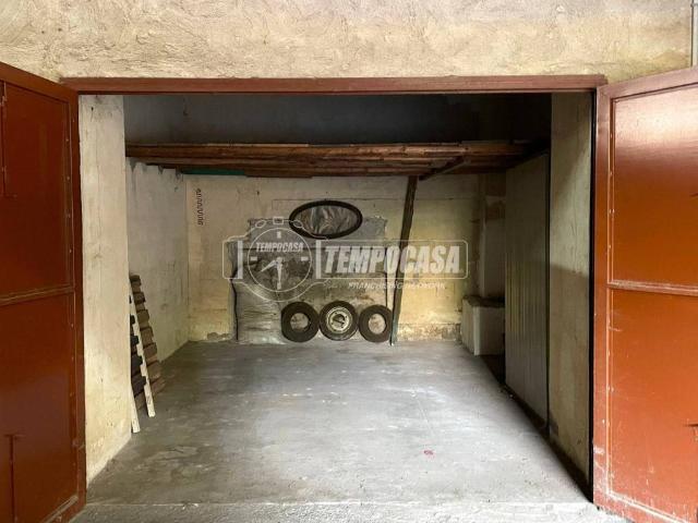 Box in vendita a Gravina Di Catania, Sicilia