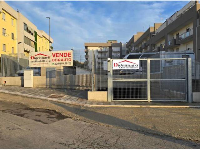 Box in vendita a Puglia, Bari