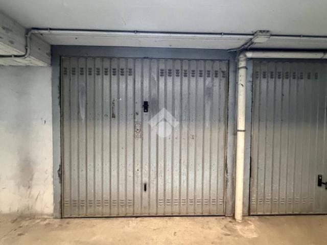 Box in vendita a Grezzago, Lombardia