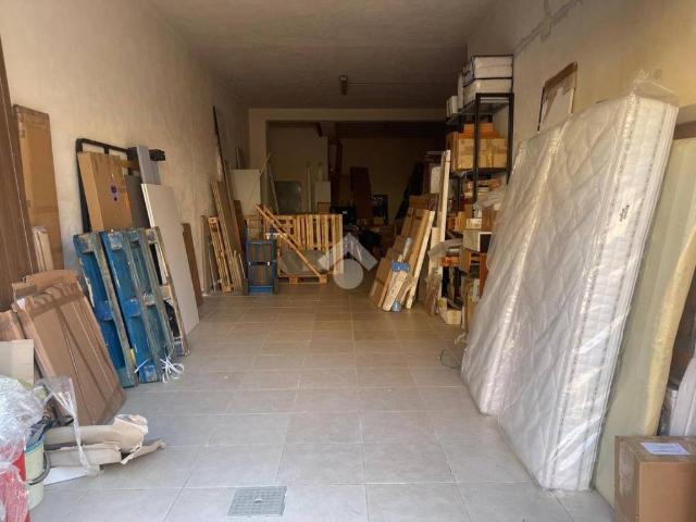 Box in vendita a Puglia, Taranto