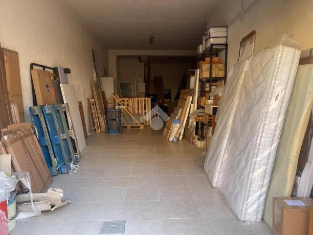 Box in vendita a Puglia, Taranto