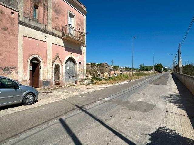 Box in vendita a Puglia, Taranto