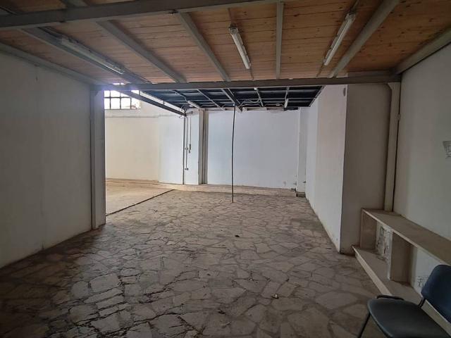 Box in vendita a Guidonia Montecelio, Roma Capitale