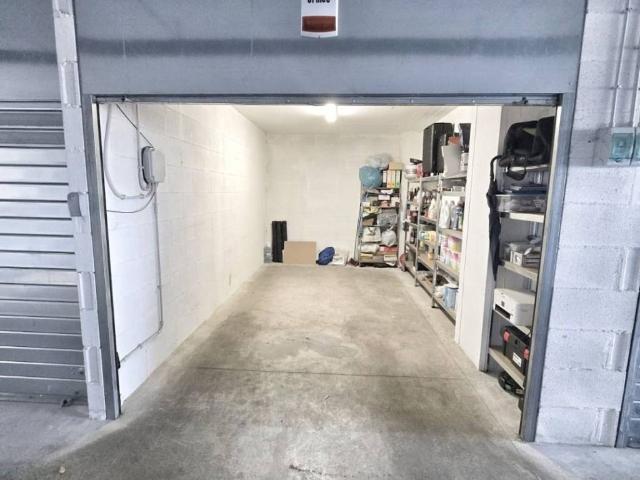 Box in vendita a Guidonia Montecelio, Roma Capitale
