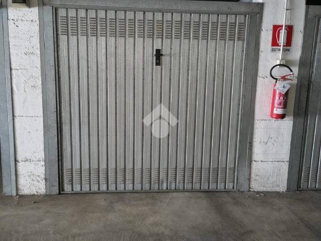 Box in vendita a Sale, Gussago