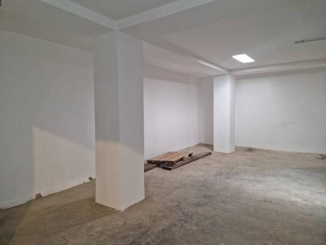 Box in vendita a Imperia, Liguria