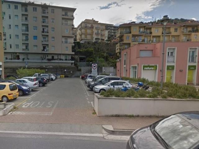 Box in vendita a Oliveto, Imperia