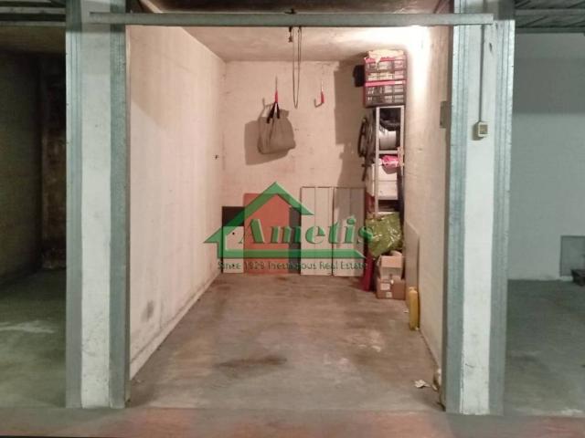 Box in vendita a Imperia, Liguria