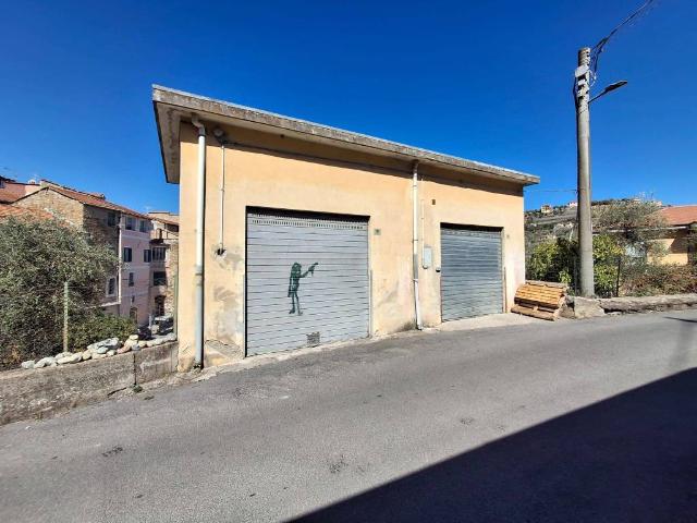 Box in vendita a Poggi Superiore, Imperia
