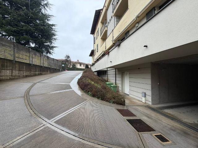 Box in vendita a Inzago, Lombardia