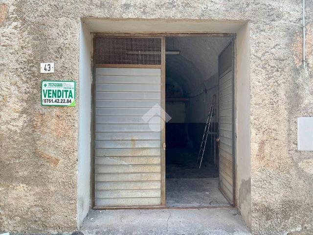 Box in vendita a Ischia Di Castro, Lazio