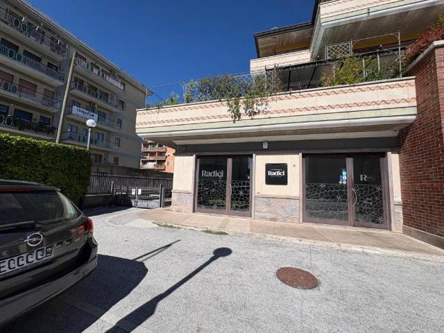 Box in vendita a Isernia centro, Isernia