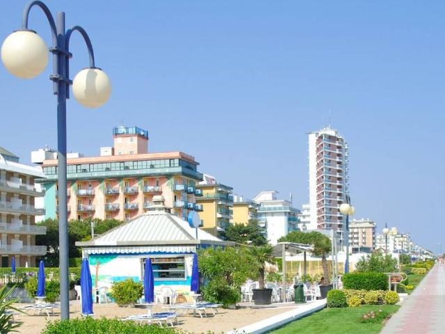 Box in vendita a Jesolo, Veneto