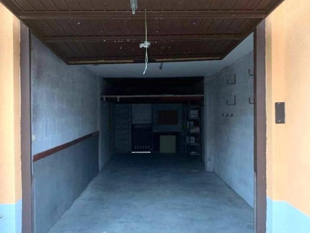 Box in vendita a Lacchiarella, Lombardia