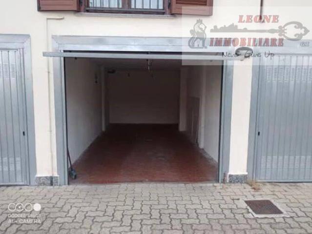 Box in vendita a Lacchiarella, Lombardia