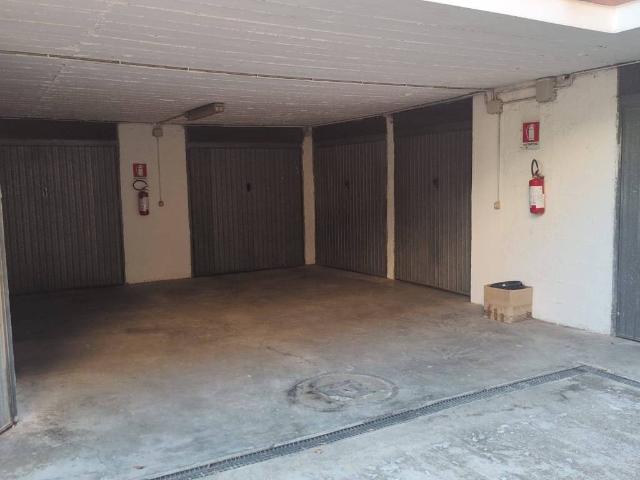 Box in vendita a Ladispoli, Roma Capitale