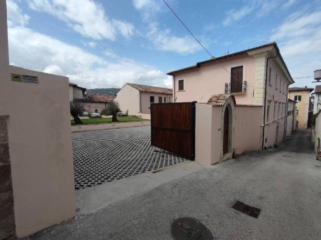 Box in vendita a Torretta, Tornimparte