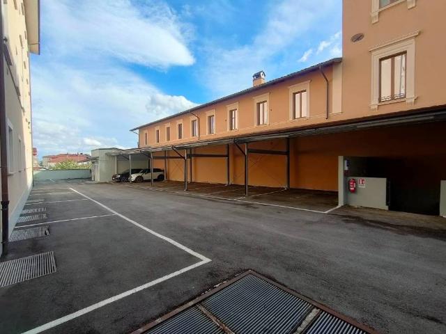Box in vendita a Quarto di San Giorgio, L'Aquila